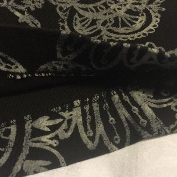 Fresh Produce Small v neck top. small - Picture 6 of 6